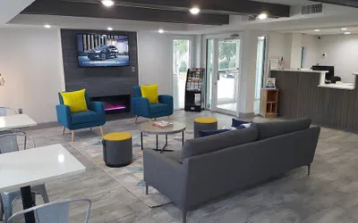 Photo 3 - Days Inn by Wyndham Ridgeland South Carolina