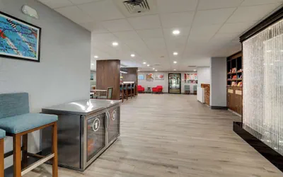 Photo 4 - Hampton Inn Lebanon