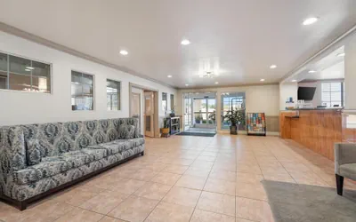 Photo 3 - Best Western Plus John Jay Inn & Suites
