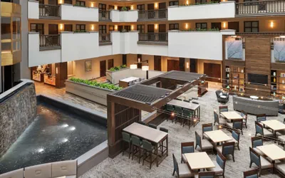 Photo 4 - Embassy Suites by Hilton Atlanta Alpharetta