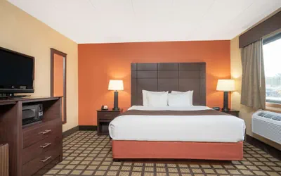 Photo 5 - Baymont by Wyndham Lakeville