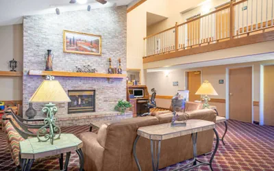Photo 2 - Baymont by Wyndham Lakeville
