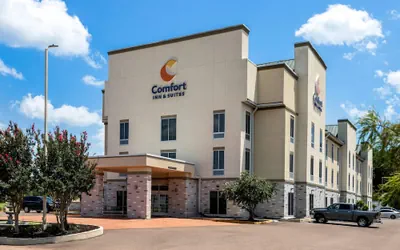 Photo 2 - Comfort Inn & Suites Grenada
