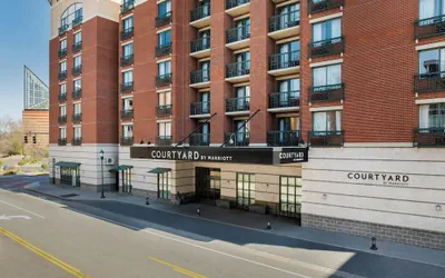 Photo 2 - Courtyard by Marriott Chattanooga Downtown
