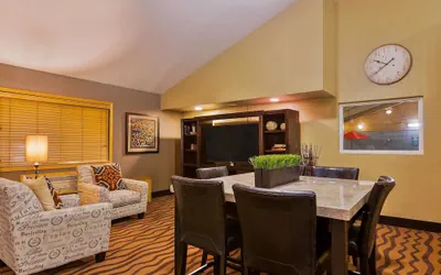 Photo 2 - AmericInn by Wyndham Algona