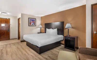 Photo 2 - Best Western Des Plaines/O’Hare