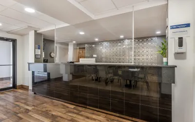 Photo 4 - Best Western Des Plaines/O’Hare