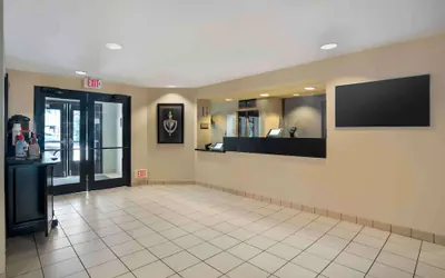 Photo 4 - Extended Stay America Select Suites New Orleans Airport