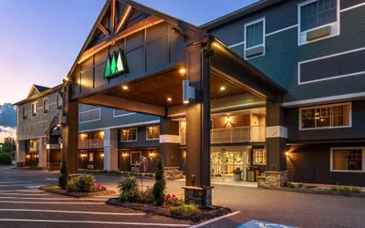 Photo 2 - Maine Evergreen Hotel, an Ascend Collection Hotel