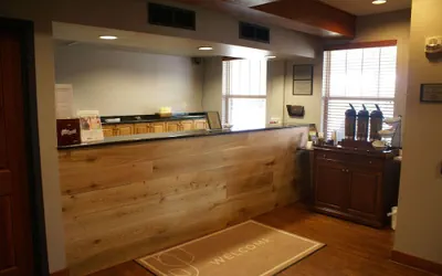 Photo 3 - Country Inn & Suites by Radisson, Lansing, MI