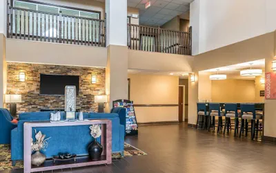 Photo 4 - Comfort Suites Springfield I-70