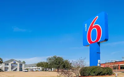 Photo 2 - Motel 6 Bay Saint Louis, MS