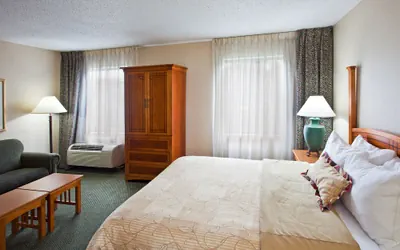 Photo 3 - Staybridge Suites Detroit-Utica by IHG