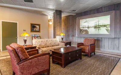 Photo 5 - Quality Inn & Suites at Coos Bay