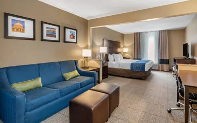 Photo 2 - Comfort Inn & Suites Bryant - Benton