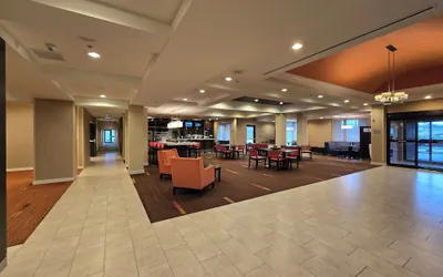 Photo 4 - Country Inn & Suites by Radisson, Convention Center