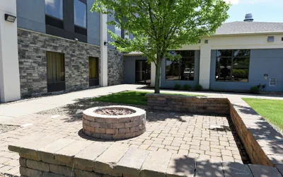 Photo 2 - Hampton Inn Youngstown-North