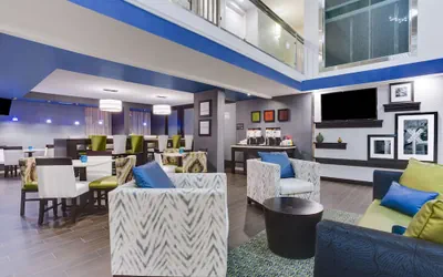 Photo 5 - Hampton Inn Norcross
