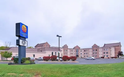 Photo 2 - Comfort Inn Birch Run - Frankenmuth