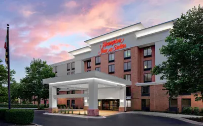 Photo 2 - Hampton Inn & Suites Annapolis