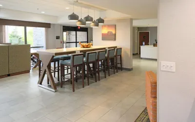 Photo 3 - Hampton Inn Lima