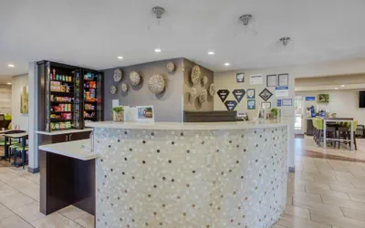 Photo 4 - Best Western North Phoenix Hotel