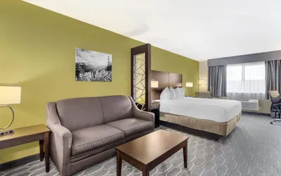 Photo 2 - Best Western Plus Wenatchee Downtown Hotel