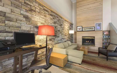 Photo 3 - Country Inn & Suites by Radisson, Ankeny - Des Moines