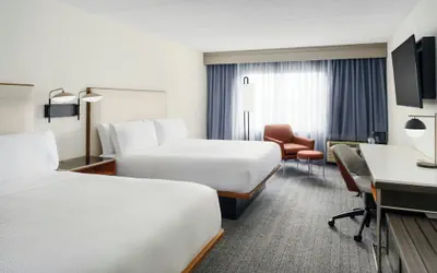 Photo 2 - Courtyard by Marriott Chicago Midway Airport