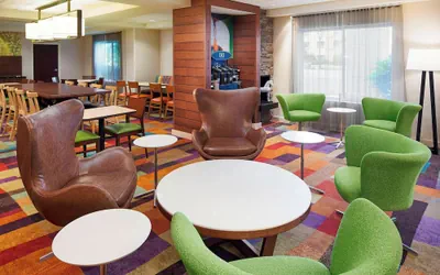 Photo 4 - Fairfield Inn and Suites by Marriott Chicago Midway Airport