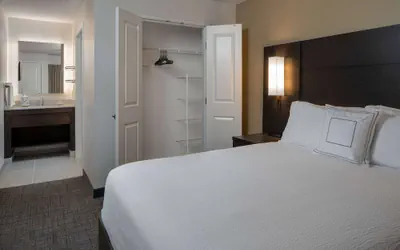 Photo 5 - Sonesta ES Suites Fairfax Fair Lakes