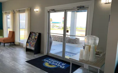 Photo 3 - Days Inn by Wyndham Rockport Texas