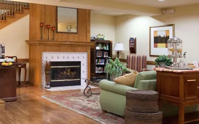 Photo 3 - Country Inn & Suites by Radisson, Greeley, CO