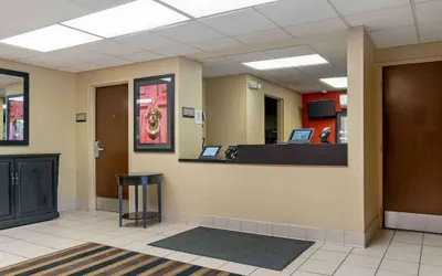 Photo 3 - Extended Stay America Suites Detroit Madison Heights
