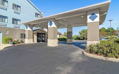 Photo 2 - Comfort Inn Joliet West I-80