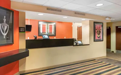 Photo 4 - Extended Stay America Select Suites Detroit Farmington Hills