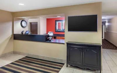 Photo 5 - Extended Stay America Select Suites - Milwaukee - Wauwatosa