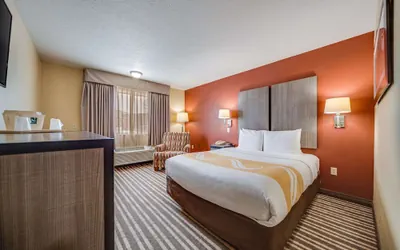 Photo 4 - Quality Inn Hastings