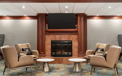 Photo 5 - La Quinta Inn & Suites by Wyndham Madison American Center