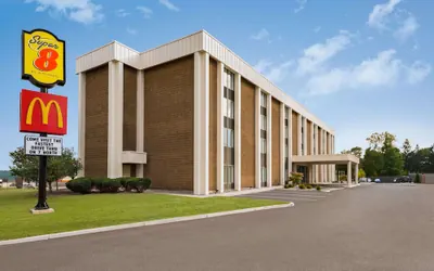 Photo 2 - Super 8 by Wyndham Liverpool/Syracuse North Airport