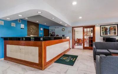 Photo 4 - Quality Inn Sycamore - DeKalb