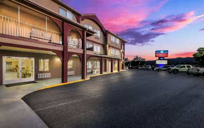 Photo 2 - SureStay Plus Hotel by Best Western Silver City