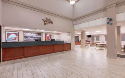Photo 4 - Super 8 by Wyndham Page/Lake Powell