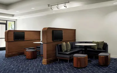 Photo 5 - Courtyard by Marriott Stockton