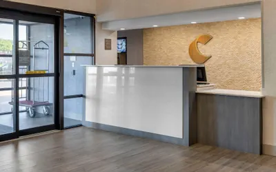 Photo 3 - Comfort Inn & Suites Greer - Greenville