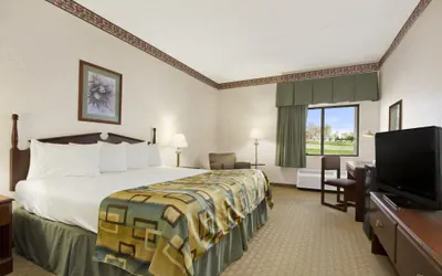 Photo 5 - Baymont by Wyndham Corbin