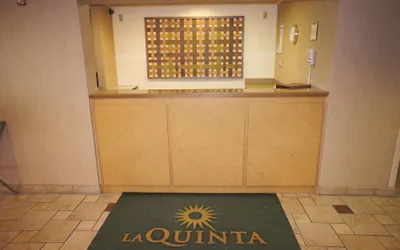 Photo 5 - La Quinta Inn & Suites by Wyndham Plattsburgh