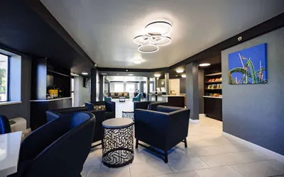 Photo 4 - La Quinta Inn by Wyndham Tampa Near Busch Gardens
