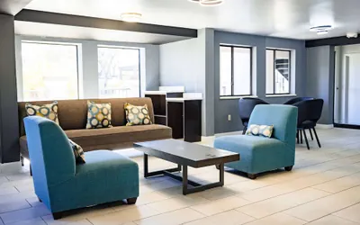 Photo 5 - La Quinta Inn by Wyndham Tampa Near Busch Gardens