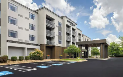 Photo 2 - Courtyard by Marriott Beckley